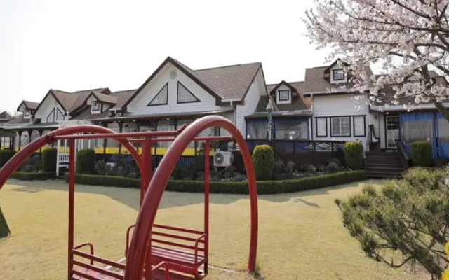 Badahyangkiae aegyun pension