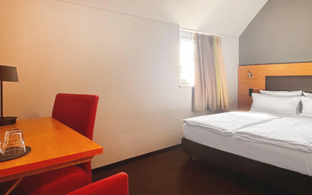 Garner Hotel Stuttgart - Zuffenhausen by IHG