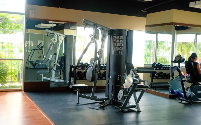 1BR Apartment with City View @ Cosmo Mansion