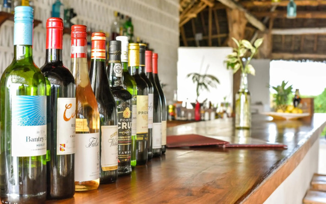 Zanbluu Beach Hotel