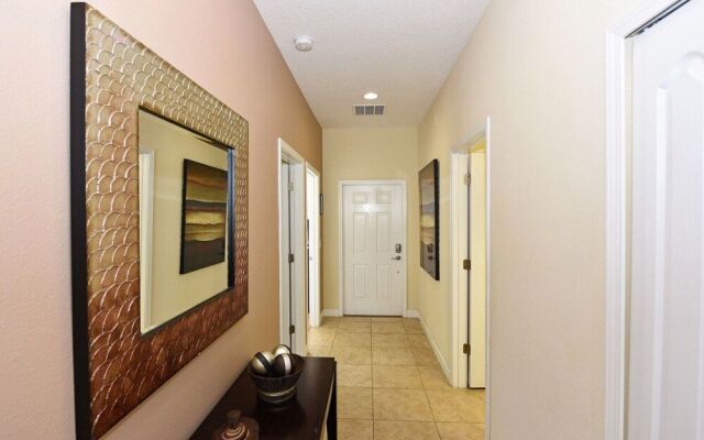 Paradise Palms 8951