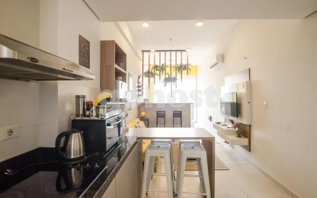 Pequeño estudio moderno en el nuevo centro de Asunción MA001