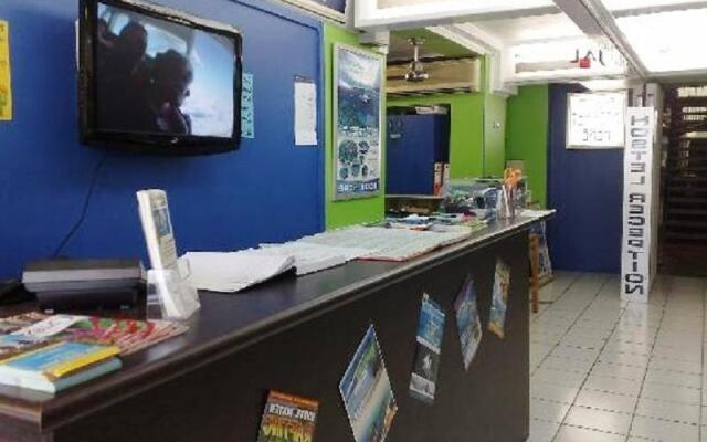 Waterfront Backpackers - Hostel