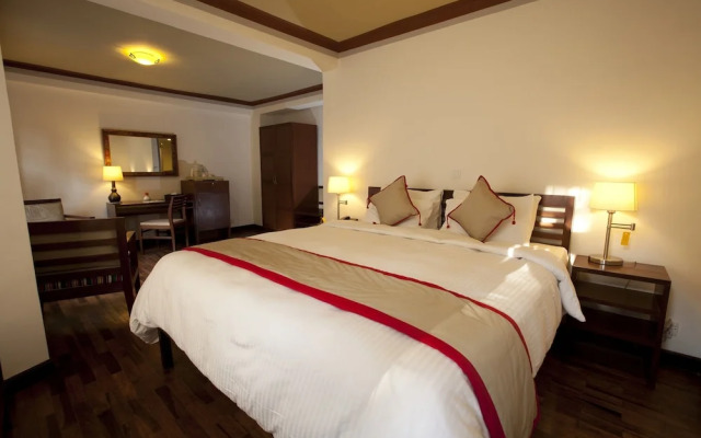 Shambaling Hotel
