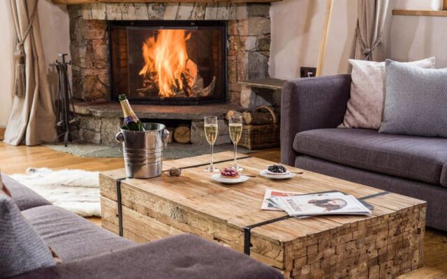 Chalet Elephant Blanc