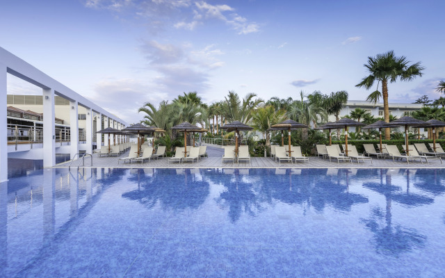 Курорт Blue Lagoon