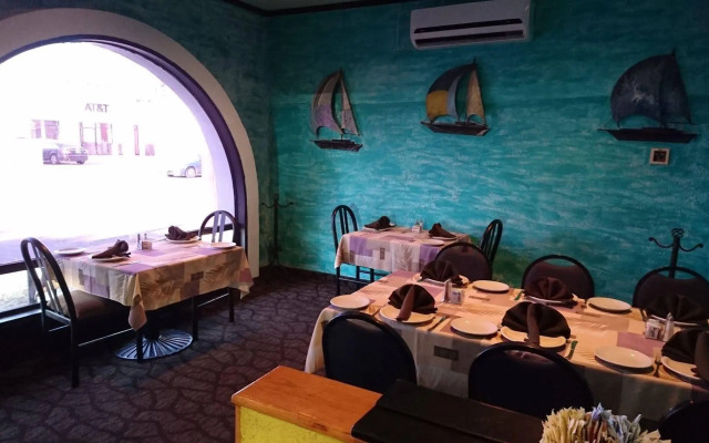 Corona Hotel & Spa