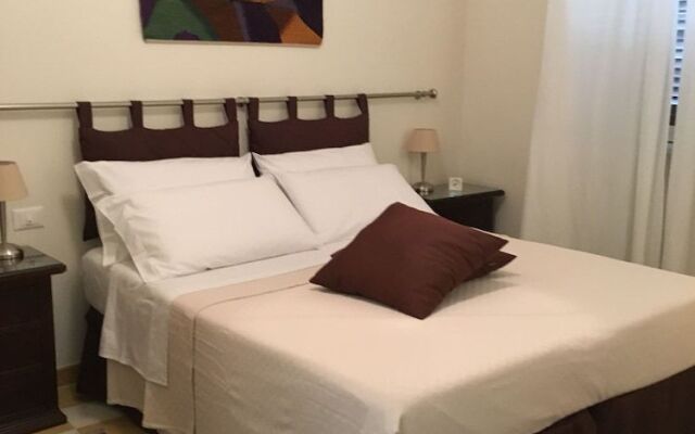 301B&B