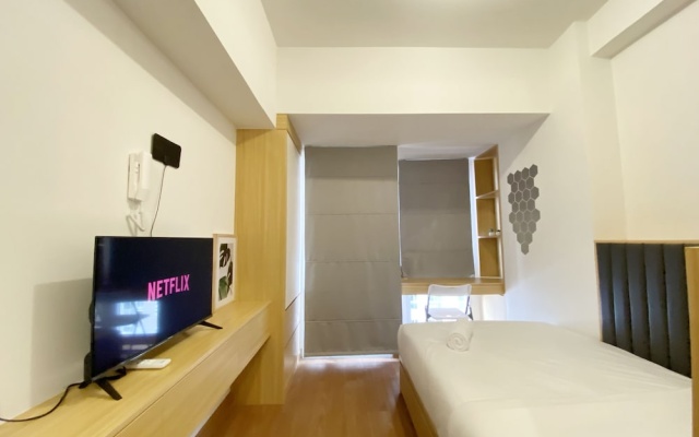 Relaxing Studio At 19Th Floor Tokyo Riverside Pik 2 Apartment – Guest Rooms – Jakarta