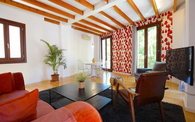 Montmari TI - Spacious and bright apartment