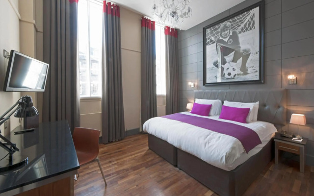 Angel's Share Hotel