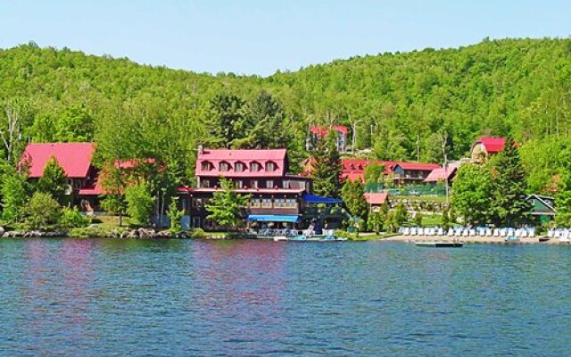 Club Geopremiere At Lac Morency, St. Hippolyte, Canada