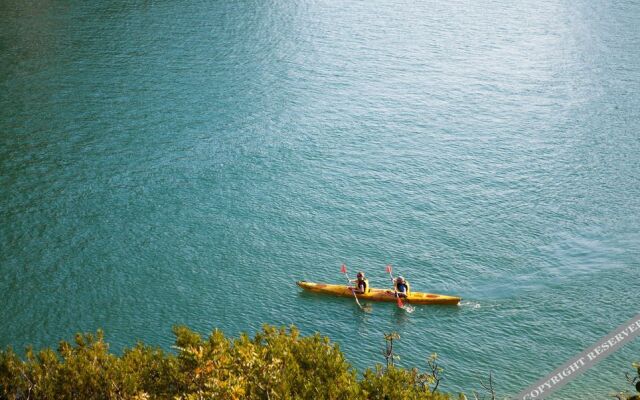 Garden Bay Cruise