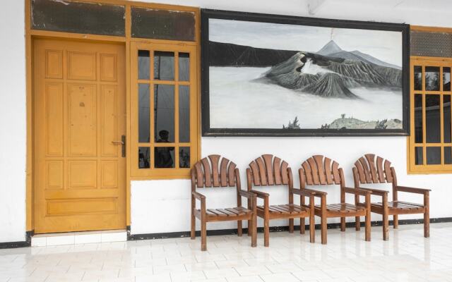 Penginapan Rizky by OYO Rooms