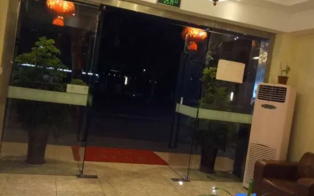 Kunshan Rongding Hotel (Yushan Square Subway Station Branch)