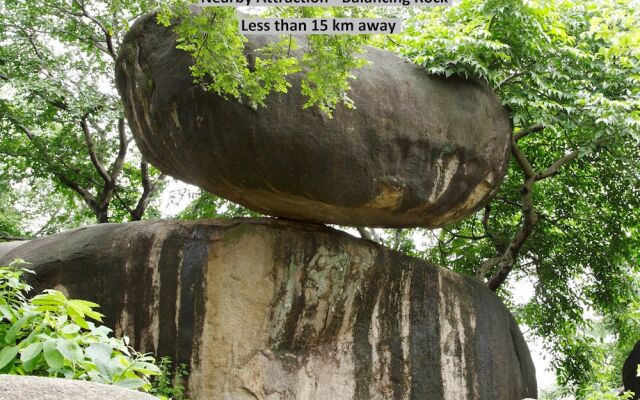 SPOT ON 37467 Shivram Hotel