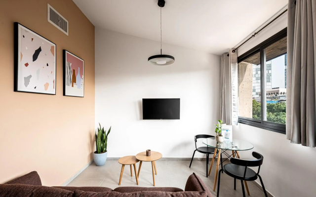 ALLENBY classic and modern Apartments by HOMY