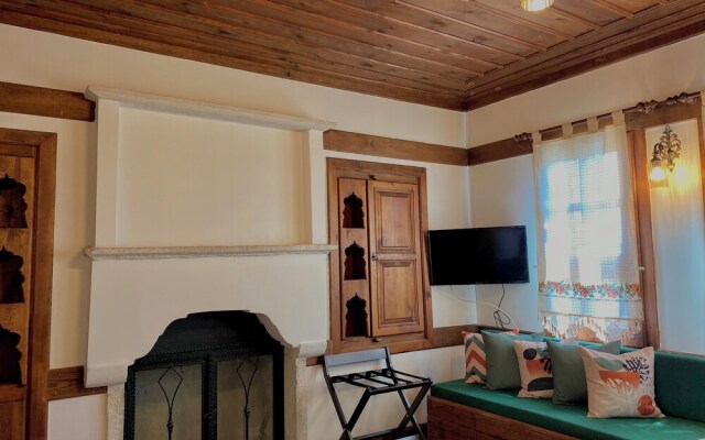 Saffronia 1900 Boutique Hotel