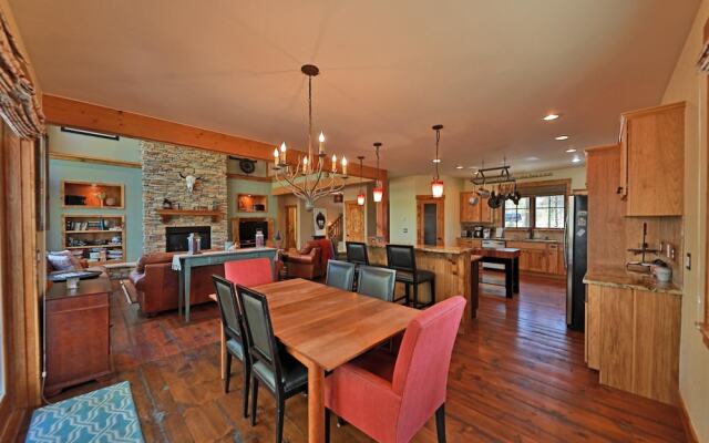 Juniper House 4 Bedrooms 3.5 Bathrooms Home