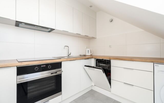 Rycerska Apartments by Renters
