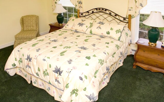 Silver Service Inn