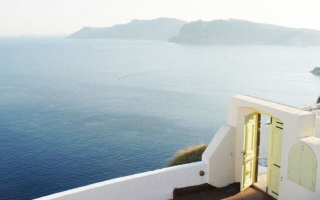 Oia Cave Houses