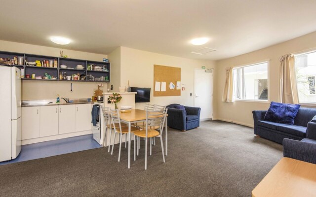 Campus Summer Stays - Akoranga Village