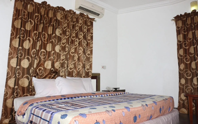 Crystalem Luxury Hotel