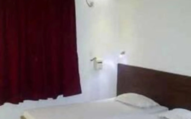 Sonar Bangla's Motel Midway
