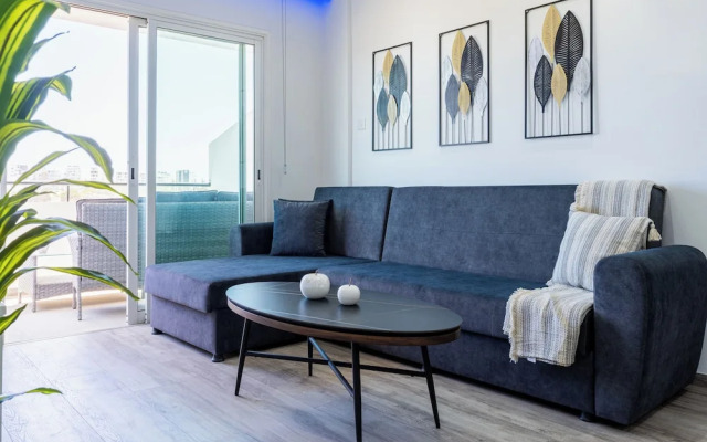 Olympus Stylish 2-BR Apt in Larnaca
