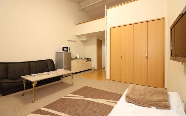 BK Hotel & Weekly