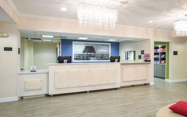 Hampton Inn Jacksonville East Regency Square