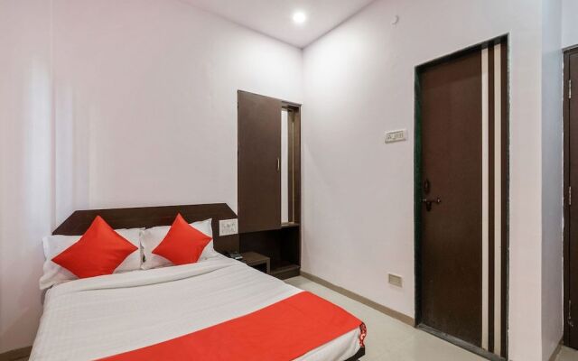 OYO 24115 Flagship Hotel Rajwada
