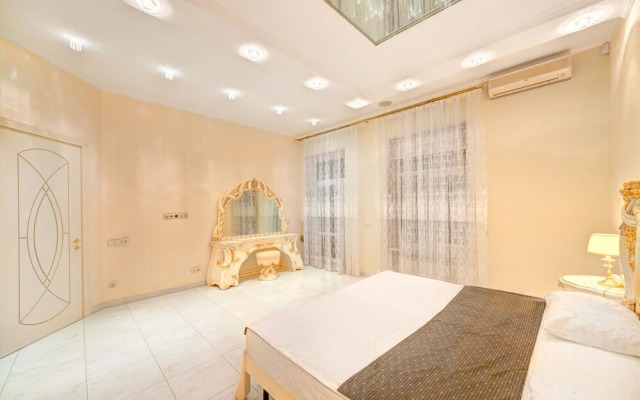 Apartment near Kiev 4 km Vishneve