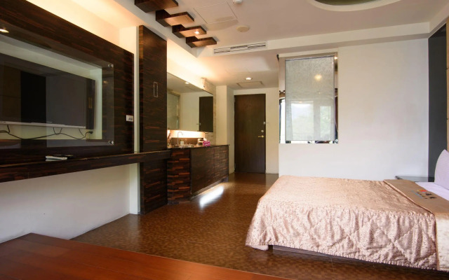 Harbor Elite Hotel