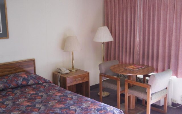 Tomahawk Lodge