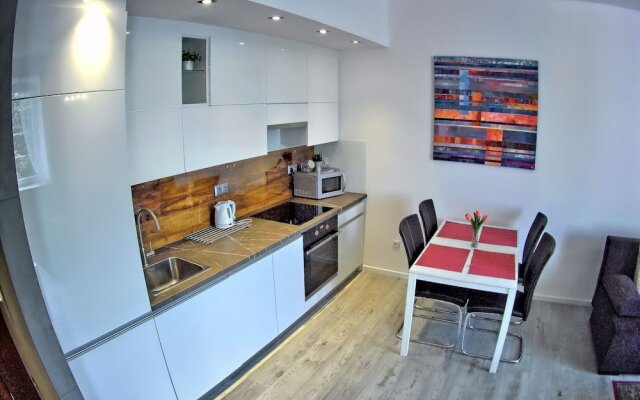 Riverside Blues by Cracow Moods