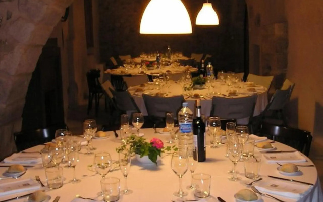 Cal Maginet Hotel