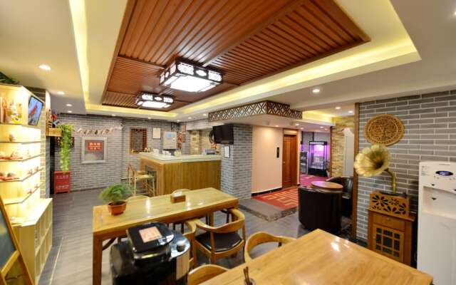 East Hotel The Forbidden City Drum Tower