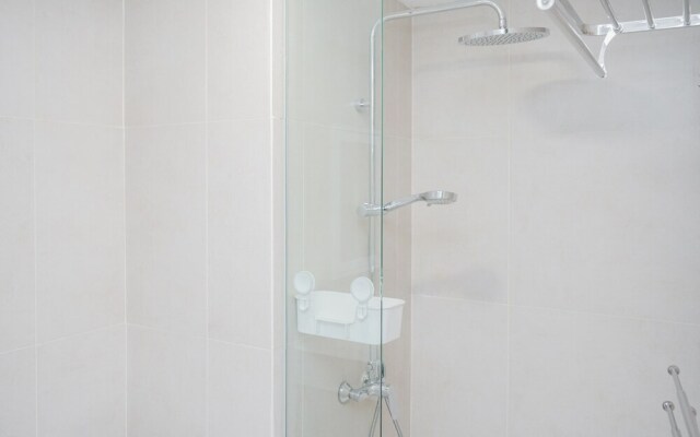1BR Modern and Spacious at Skandinavia Apartment