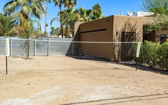 San Lucas Hideout
