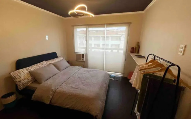 Cozy Ocean Blue Condo 43in TV & Netflix