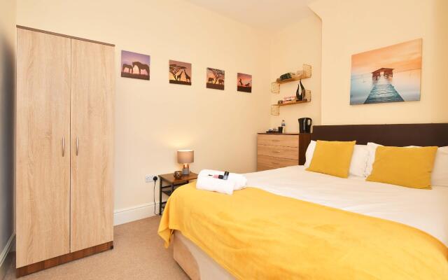 Townhouse @ 178 Ruskin Road Crewe