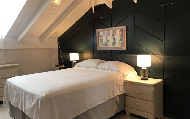 Leisure Duplex At Csompo Silver Manor
