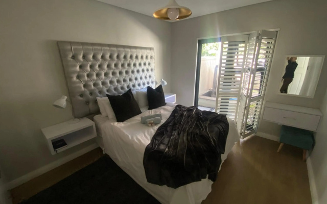 Durbanville Vygeboom Villa