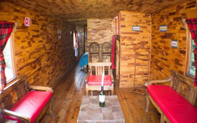 Los Vagones Cabañas Restaurante Bar