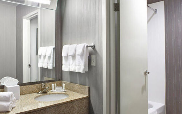 Courtyard State College