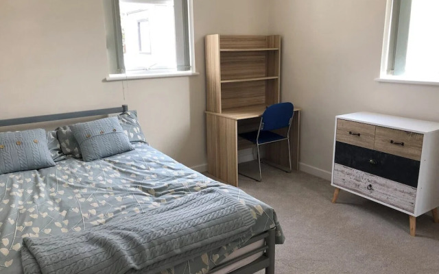 Armyn House Apartments