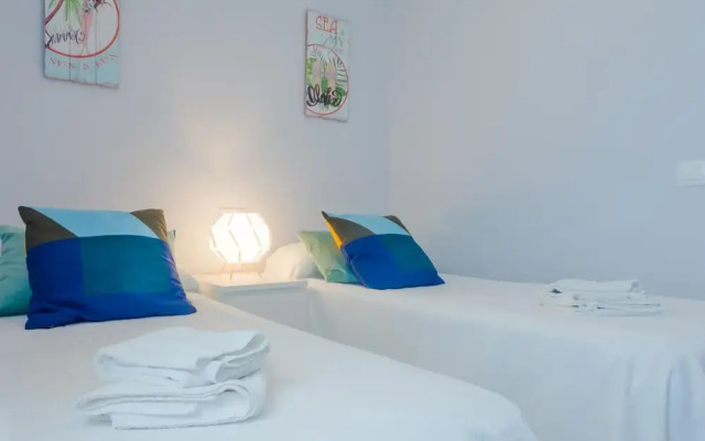 Sea Views Rota 24397