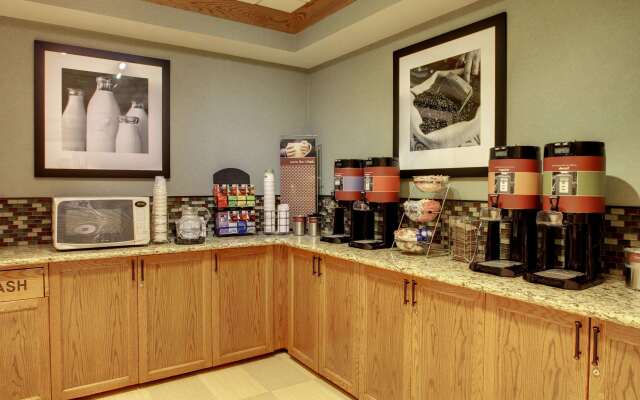 Hampton Inn & Suites Chicago/Aurora